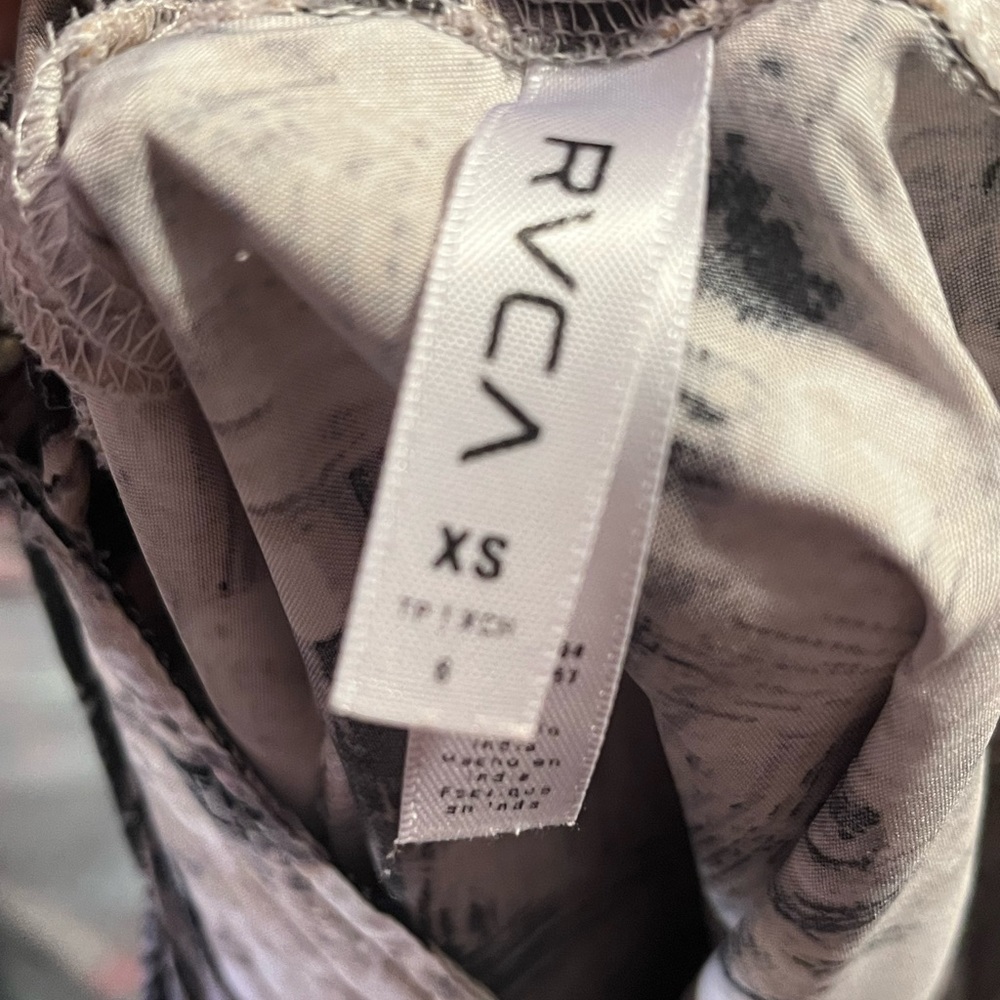 BRAND NEW RVCA SUNDRESS - Picture 2 of 4